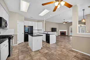 2921 Linda Dr, Pearland, TX 77584 - Photo 11
