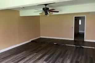 543 Bluebonnet Dr, Freeport, TX 77541 - Photo 3