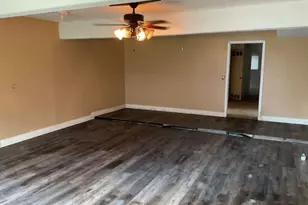 543 Bluebonnet Dr, Freeport, TX 77541 - Photo 7