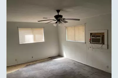 543 Bluebonnet Drive, Freeport, TX 77541 - Photo 11