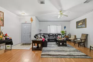 13673 Garden Grove Ct, Houston, TX 77082 - Photo 5