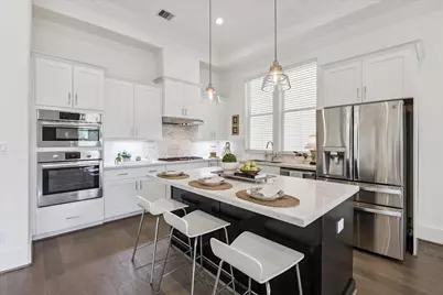 2025 Covent Garden Station, Houston, TX 77045 - Photo 9