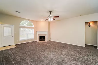 323 Diamond Bay Drive, Dickinson, TX 77539 - Photo 3