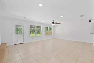 5303 Bulen Ave, Friendswood, TX 77546 - Photo 11