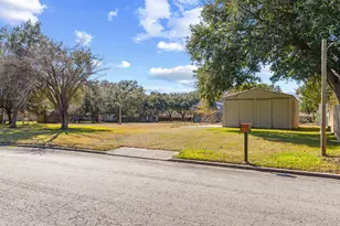 2306 Powell St, Bay City, TX 77414 - Photo 1