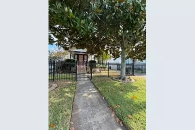 4713 Avenue R, Galveston, TX 77551 - Photo 1