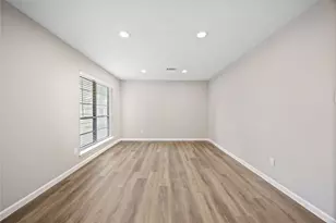 8826 Tanager St, Houston, TX 77036 - Photo 11