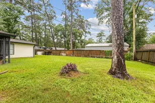1034 Royal Oak Dr, Dickinson, TX 77539 - Photo 3