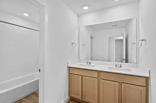 2628 Afton Hts Wy, Houston, TX 77051 - Photo 21