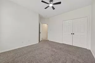 9072 Grand Lake Estates Dr, Montgomery, TX 77316 - Photo 21