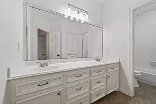 9072 Grand Lake Estates Dr, Montgomery, TX 77316 - Photo 25
