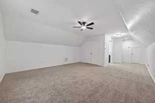 9072 Grand Lake Estates Dr, Montgomery, TX 77316 - Photo 33