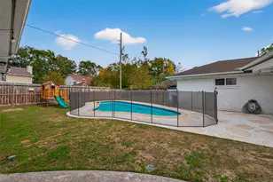 13418 Paradise Valley Dr, Houston, TX 77069 - Photo 5