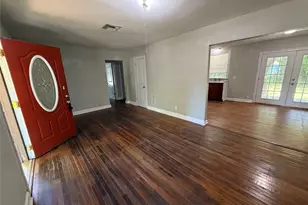 1211 17th Ave N, Texas City, TX 77590 - Photo 1