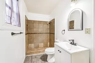 900 N 8th St, Baytown, TX 77520 - Photo 13