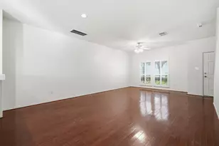806 W Heights Hollow Ln, Houston, TX 77007 - Photo 11