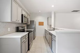 806 W Heights Hollow Ln, Houston, TX 77007 - Photo 13