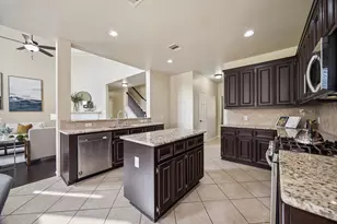 5002 Hearth Hollow Ln, Sugar Land, TX 77479 - Photo 9