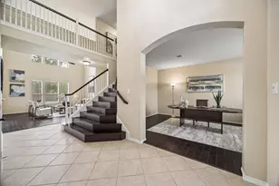 5002 Hearth Hollow Ln, Sugar Land, TX 77479 - Photo 3