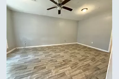 3656 Hemlock St, Orange, TX 77630 - Photo 5