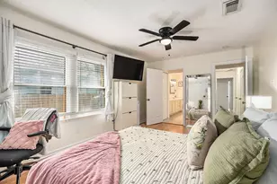 116 Whiting St, Galveston, TX 77550 - Photo 9