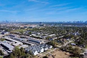 1422 Caywood Ln, Houston, TX 77055 - Photo 17