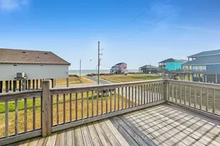832 S East Rd, Crystal Beach, TX 77650 - Photo 19