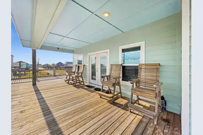 832 S East Road, Crystal Beach, TX 77650 - Photo 17