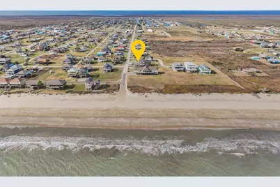 832 S East Road, Crystal Beach, TX 77650 - Photo 5