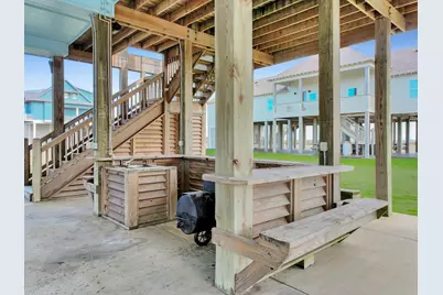 832 S East Road, Crystal Beach, TX 77650 - Photo 31