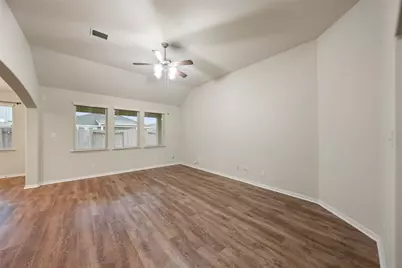 5182 Echo Falls Drive, Alvin, TX 77511 - Photo 9