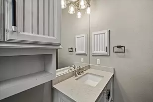 3835 Seabreeze Ln, Galveston, TX 77554 - Photo 43