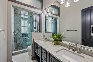 3835 Seabreeze Ln, Galveston, TX 77554 - Photo 23