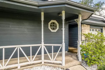 307 Enfield Drive, Highlands, TX 77562 - Photo 9