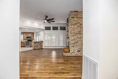 307 Enfield Drive, Highlands, TX 77562 - Photo 17