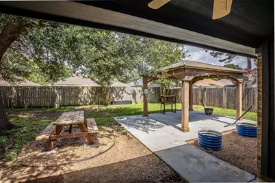 307 Enfield Drive, Highlands, TX 77562 - Photo 11