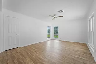 606 Meadowlawn St, La Porte, TX 77571 - Photo 5