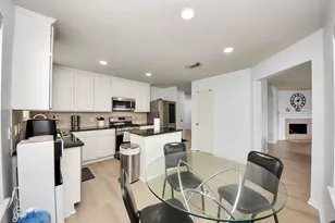 1054 Inverness Cove, Dickinson, TX 77539 - Photo 11