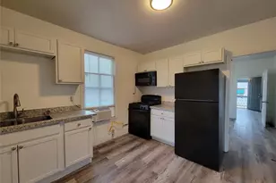 3913 Winnie St, Galveston, TX 77550 - Photo 1