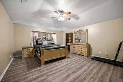 2526 Tomsbrook Drive, Houston, TX 77067 - Photo 15