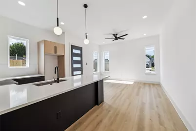 415 Clearwater Street #A/B, Houston, TX 77029 - Photo 11