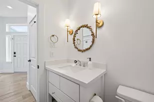 927 W 25th St, Houston, TX 77008 - Photo 17