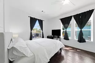 1613 39th St, Galveston, TX 77550 - Photo 5