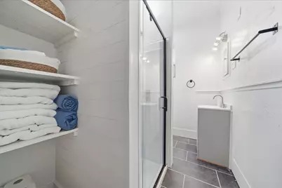 1613 39th Street, Galveston, TX 77550 - Photo 9