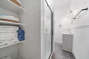 1613 39th St, Galveston, TX 77550 - Photo 9