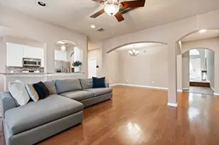 7526 N Linpar Ct, Houston, TX 77040 - Photo 3