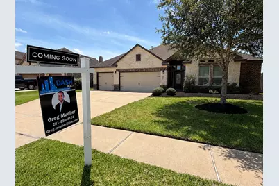 732 Somerset Landing Lane, League City, TX 77573 - Photo 1