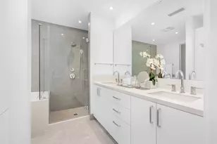 2323 W Main St, Houston, TX 77098 - Photo 11