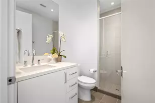 2323 W Main St, Houston, TX 77098 - Photo 15