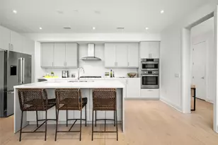 2323 W Main St, Houston, TX 77098 - Photo 3